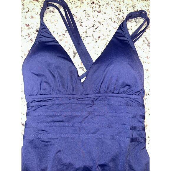 La Blanca Women's Island Goddess Multi-Strap Cross Back One Piece Swimsuit - Picture 3 of 5